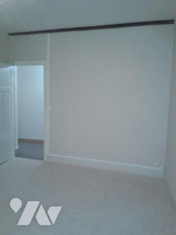 Immeuble à Vendre à Châtel-sur-Moselle (88330) en Vosges (88)

Cet immeuble situé à Châtel-su...