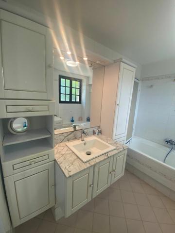 Appartement à louer    2 pièces • 62 m2 Saint-Germé