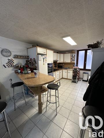 Appartement 4 pièces de 97 m² à Le Chambon-Feugerolles (42500)