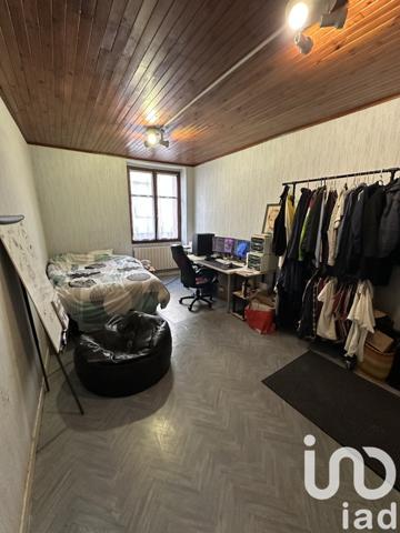 Appartement 4 pièces de 97 m² à Le Chambon-Feugerolles (42500)