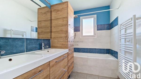 Maison 4 pièces de 89 m² à Tresses (33370)