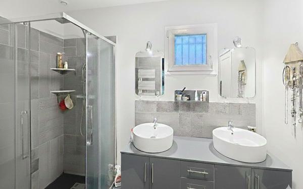 Maison à vendre    2 pièces •  Saint-Just-Saint-Rambert