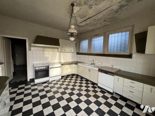 Maison sur sous-sol complet