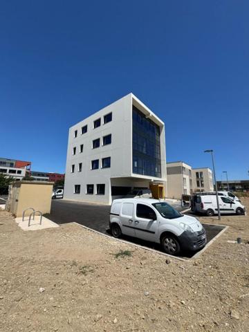 Bureau ou local professionnel AGROPARC Montfavet 1 pièce(s) 144.60 m2