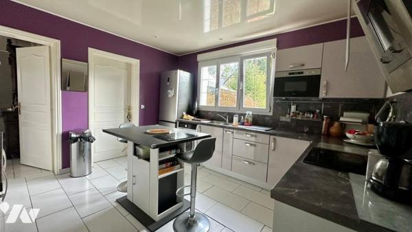 Bien située au centre ville du FAOUÊT maison Familiale