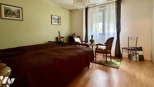 Bien située au centre ville du FAOUÊT maison Familiale