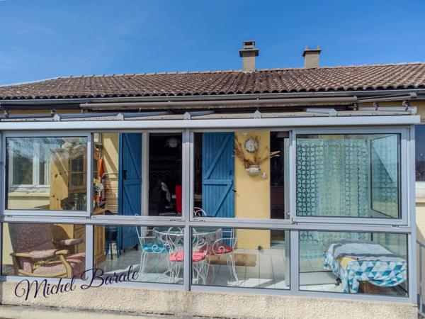 Maison de 78 m2 sur un sous-sol total implantée sur un terrain de 1200m2 à AVEIZE (69)