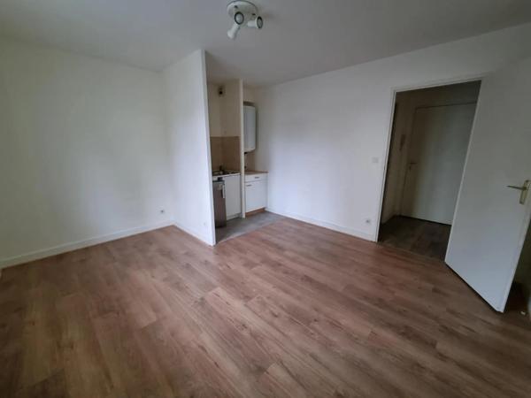 Appartement à louer 1 pièce 22.08m²