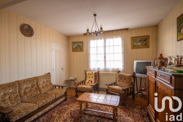 Maison 5 pièces de 102 m² à Ayen (19310)