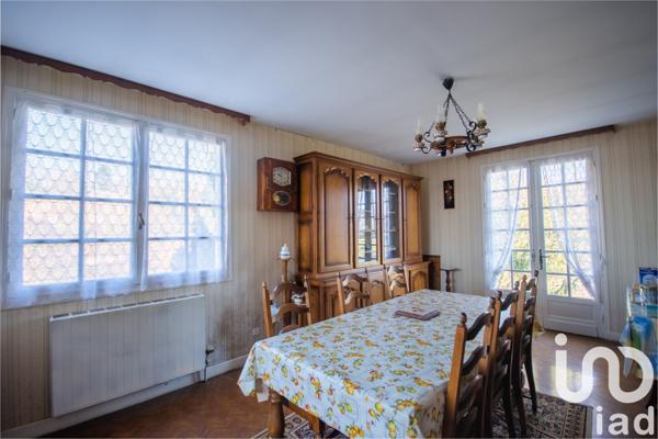 Maison 5 pièces de 102 m² à Ayen (19310)