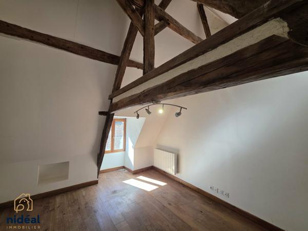 Maison mitoyenne 2 chambres.