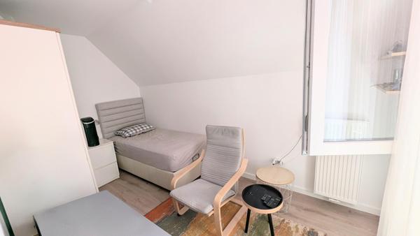 A Montfermeil 93370  Appartement de 80M2, T4, 3 chambres, une terrasse de 10m2.