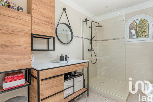 Maison à vendre 6 pièces 160 m² Le Castellet