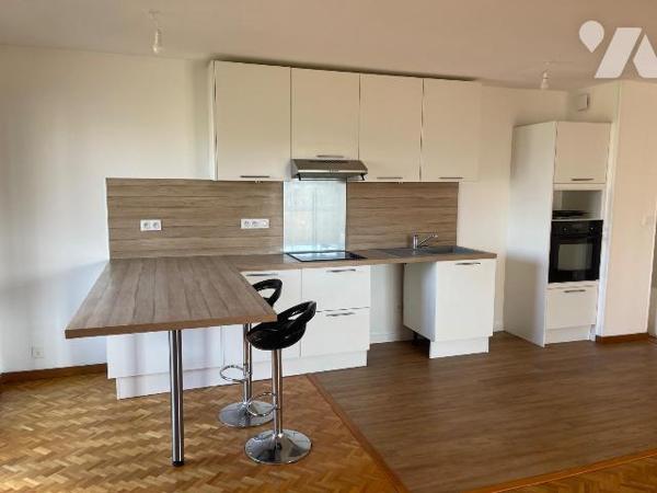 OLIVET. Dans un environnement calme et recherché, venez visiter cet appartement en très bon éta...