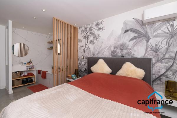 Villa entièrement rénovée à vendre 7 pièces TOULON (83) Terrain 650 m²