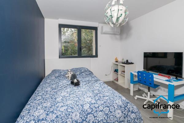 Villa entièrement rénovée à vendre 7 pièces TOULON (83) Terrain 650 m²