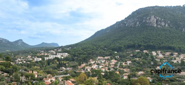 Villa entièrement rénovée à vendre 7 pièces TOULON (83) Terrain 650 m²