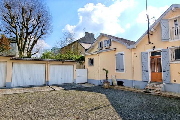Lot de 3 Maisons / Immeuble