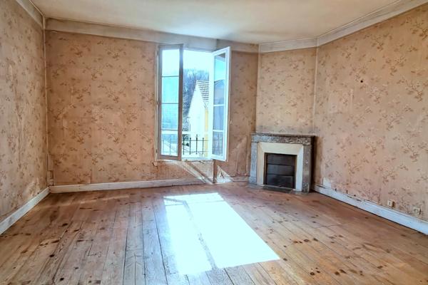 Lot de 3 Maisons / Immeuble