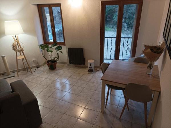 Appartement à louer 550 € CC Clermont-l'Hérault 2 p 43 m² DPE D