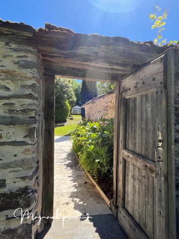 Castres (81100) Propriété équestre prémium avec 6 maisons sur 41 hectares.