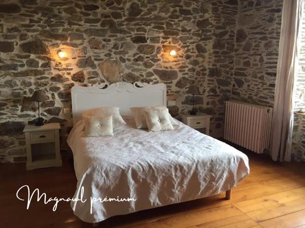 Castres (81100) Propriété équestre prémium avec 6 maisons sur 41 hectares.