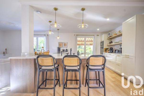 Maison à vendre 6 pièces 127 m² Grasse