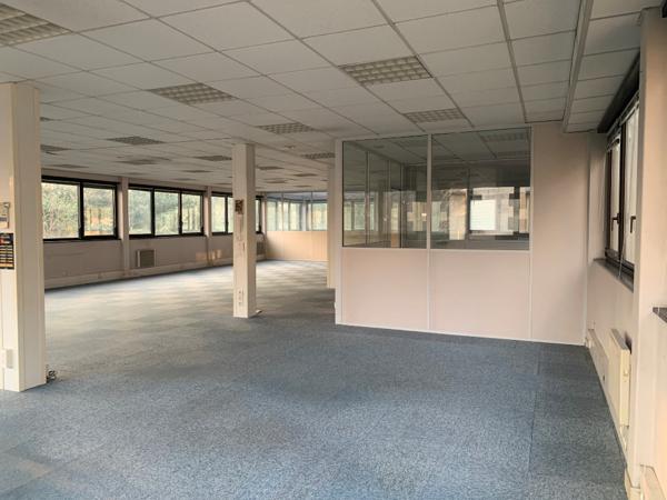 SAINT AVERTIN BUREAUX A LOUER 253 M²