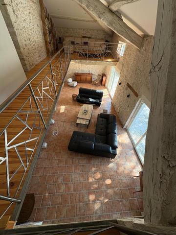 Maison 10 pièce(s) 5 chambre(s) 350 m²