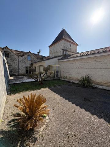 Maison 10 pièce(s) 5 chambre(s) 350 m²