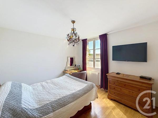 Maison à vendre  7 pièces - 134,15 m 2   NAILLY  - 89