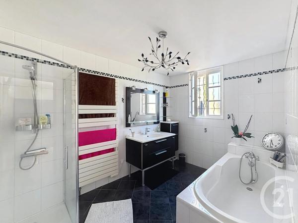 Maison à vendre  7 pièces - 134,15 m 2   NAILLY  - 89