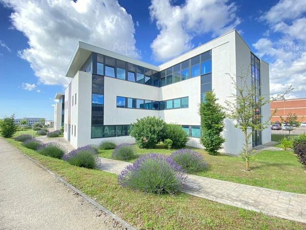 A LOUER - BUREAUX - VALMY