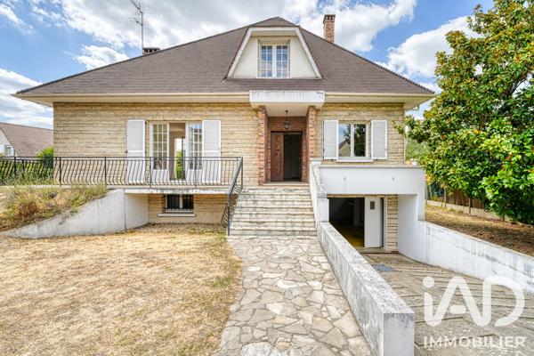Maison à vendre 7 pièces 217 m² Croissy-sur-Seine