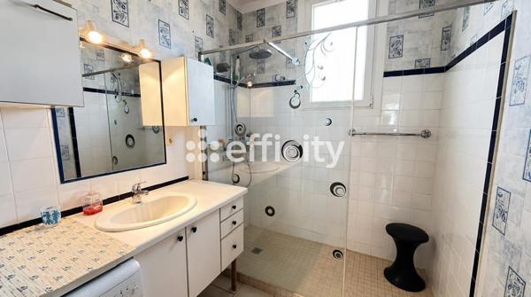 Maison
         7 pièces
        - 100 m² Bien prestige 799 500 €*