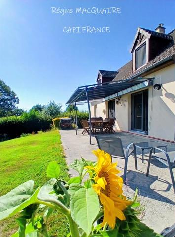 À vendre – Pavillon 6 pièces, 151 m², 4 chambres dont 1 au Rdc, terrain 2 500 m² – Luminosité, rénovation, confort à Vire Normandie (14).