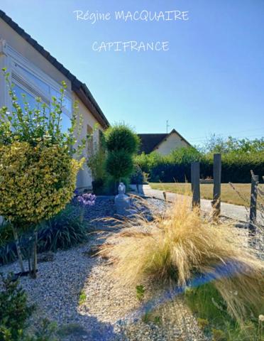 À vendre – Pavillon 6 pièces, 151 m², 4 chambres dont 1 au Rdc, terrain 2 500 m² – Luminosité, rénovation, confort à Vire Normandie (14).