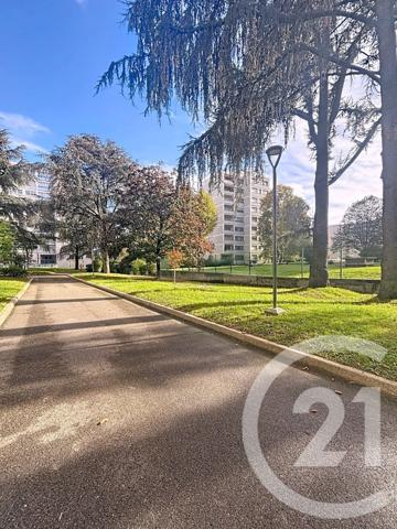 Appartement F4 à vendre  4 pièces - 78,40 m2 LYON - 69007