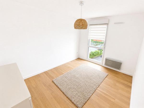 A LOUER : T2 à LILLE • Rue Frédéric Combemale - CHU • 850 € CC • Réf. 1570-34