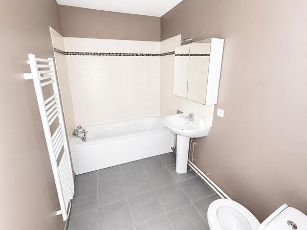 A LOUER : T2 à LILLE • Rue Frédéric Combemale - CHU • 850 € CC • Réf. 1570-34