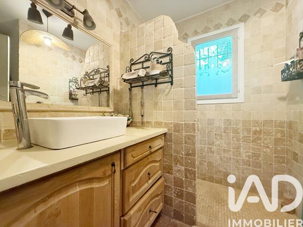 Maison à vendre 6 pièces 145 m² Solliès-Toucas