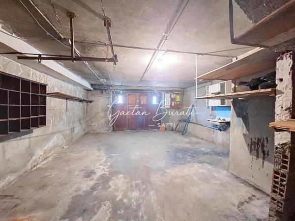 Maison sur sous sol 7 pièces 175 m²