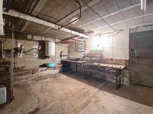 Maison sur sous sol 7 pièces 175 m²