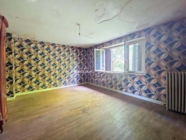 Maison sur sous sol 7 pièces 175 m²