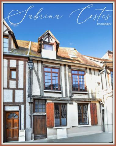 🏡 À vendre – Appartement historique avec colombages au cœur du Vieux Vernon 🏰