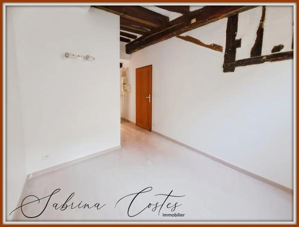 🏡 À vendre – Appartement historique avec colombages au cœur du Vieux Vernon 🏰