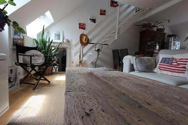 AU PIED DU THÉÂTRE DE CORNOUAILLE, UN COSY DUPLEX & SA TERRASSE. -
