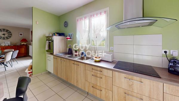 VENTE d'une maison 5 pièces (130m²) à PONTAUBAULT