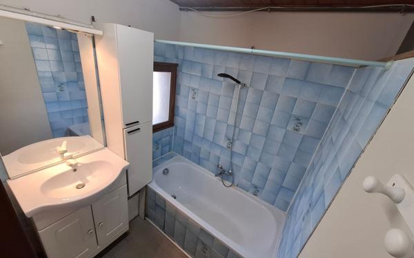 Appartement à louer    3 pièces • 90 m2 Villeneuve-de-Marsan