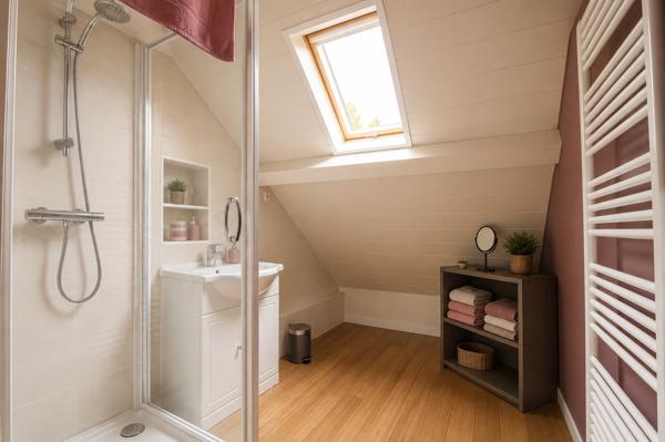 Maison familiale 5 chambres de 152 m² avec sous-sol complet